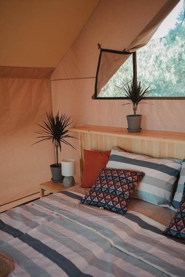 Glamping Mandra Hotel Zatoka Exterior photo